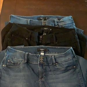 Bundle of 3 Torrid Jeggings.